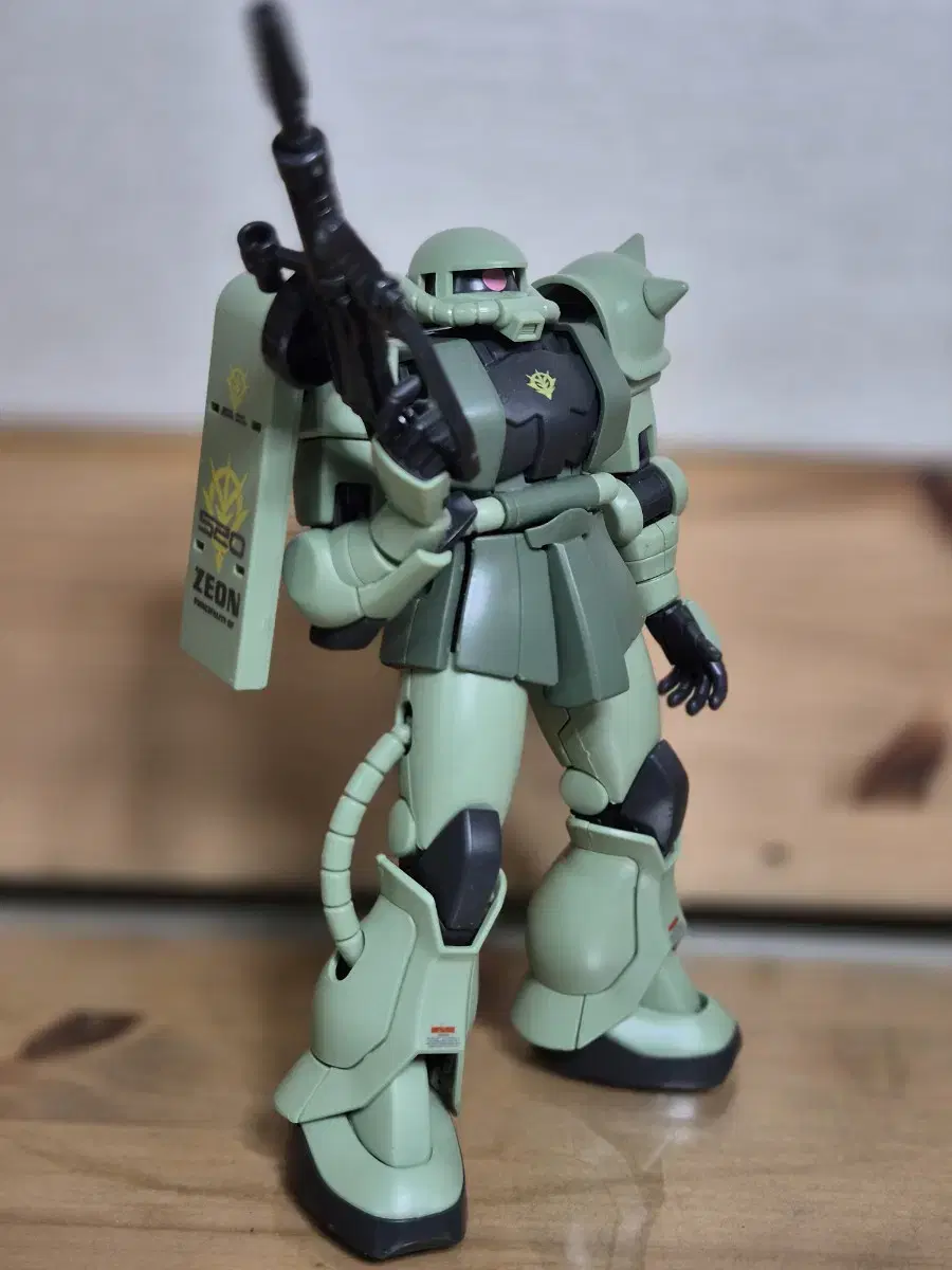 hguc 자쿠 2  리바이브